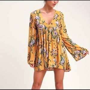 🆕 Free People yellow floral print tunic
